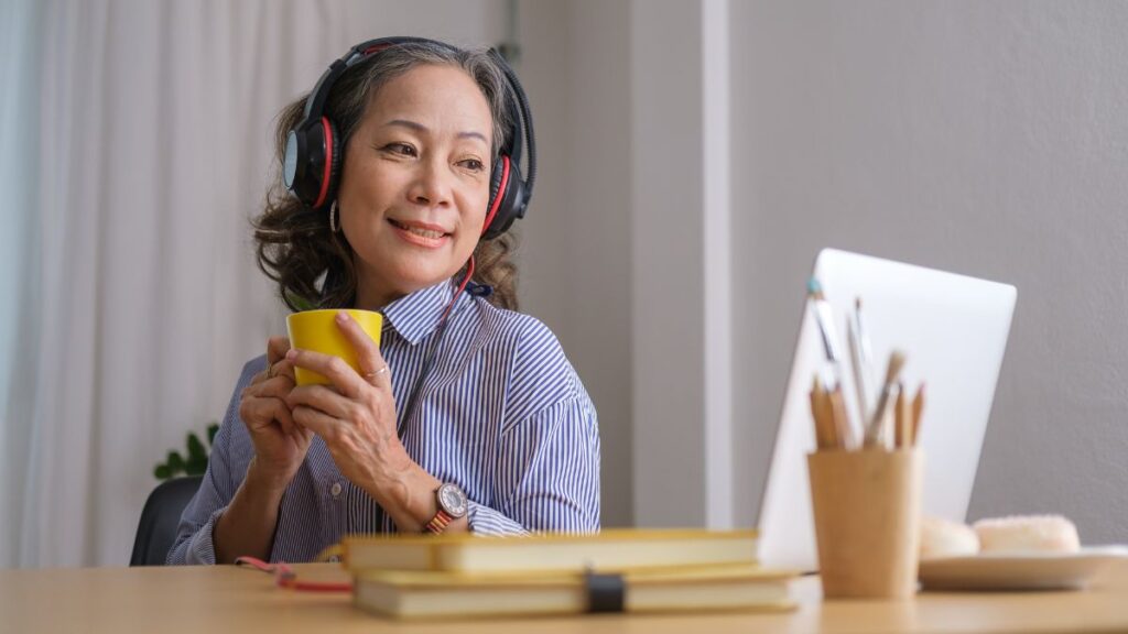 Dépasser la routine ennuyeuse grâce au travail en ligne